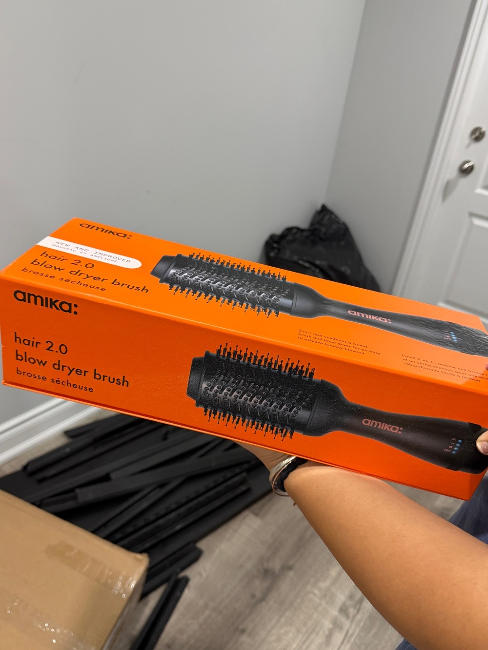 amika Hair 2.0 Blow Dryer Brush - Orange